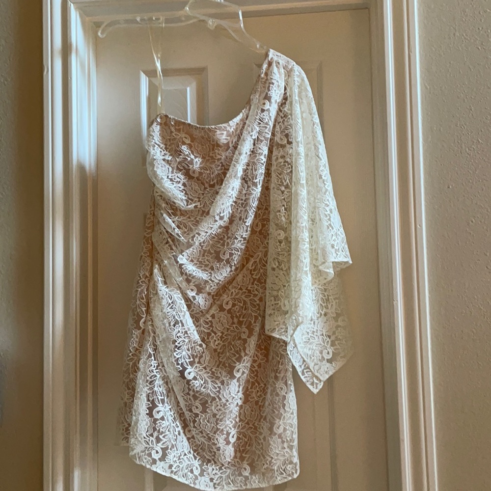White lace one shoulder dress